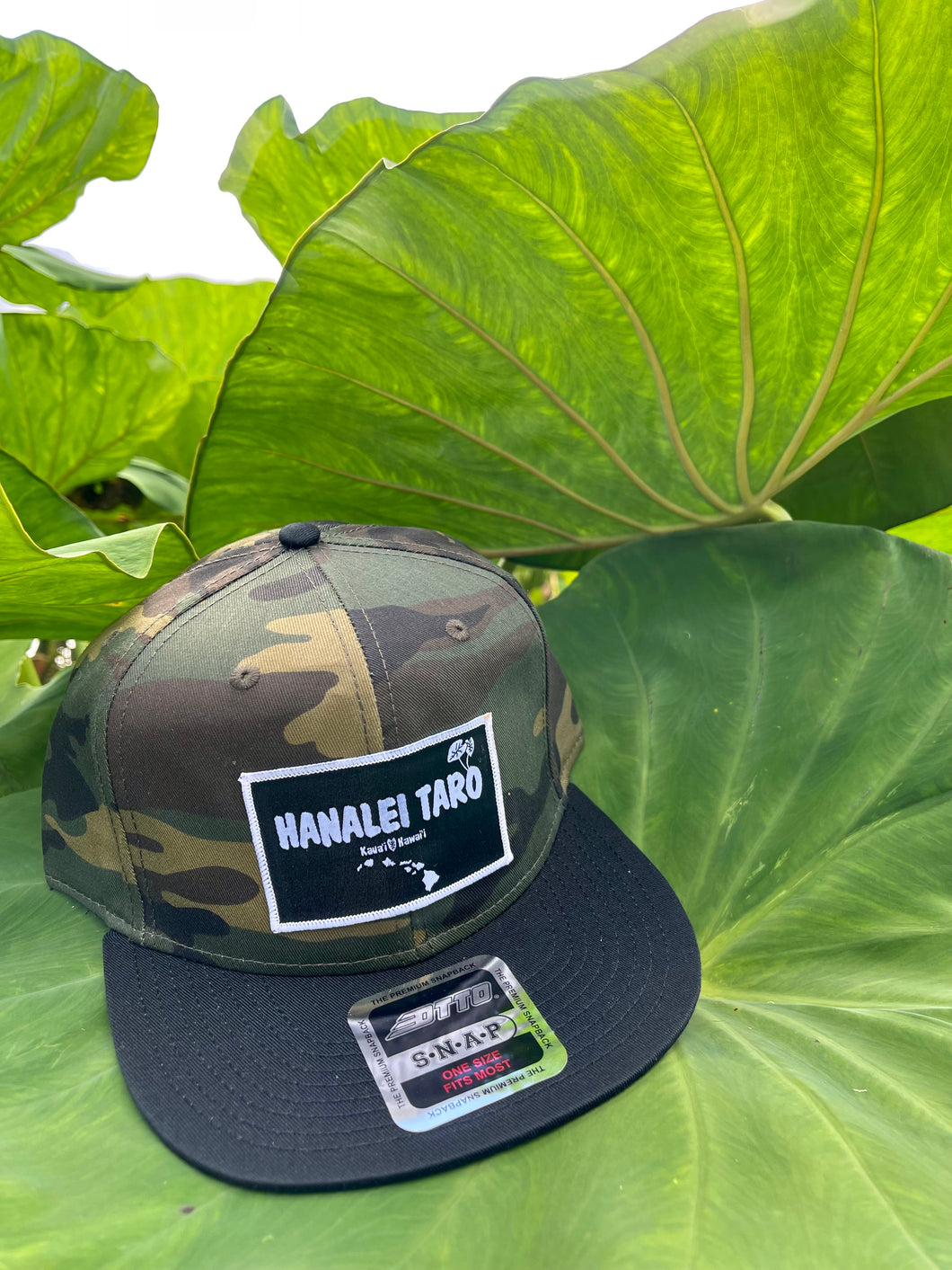 Hanalei Taro Patch & Hawaiian Islands Logo Hat- Camo SnapBack, Black Bill